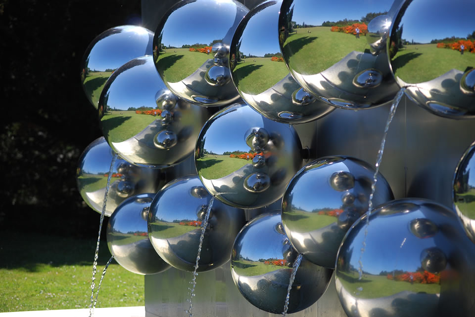 14-Spheres Wall Mural