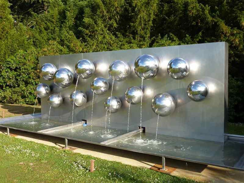 14-Spheres Wall Mural
