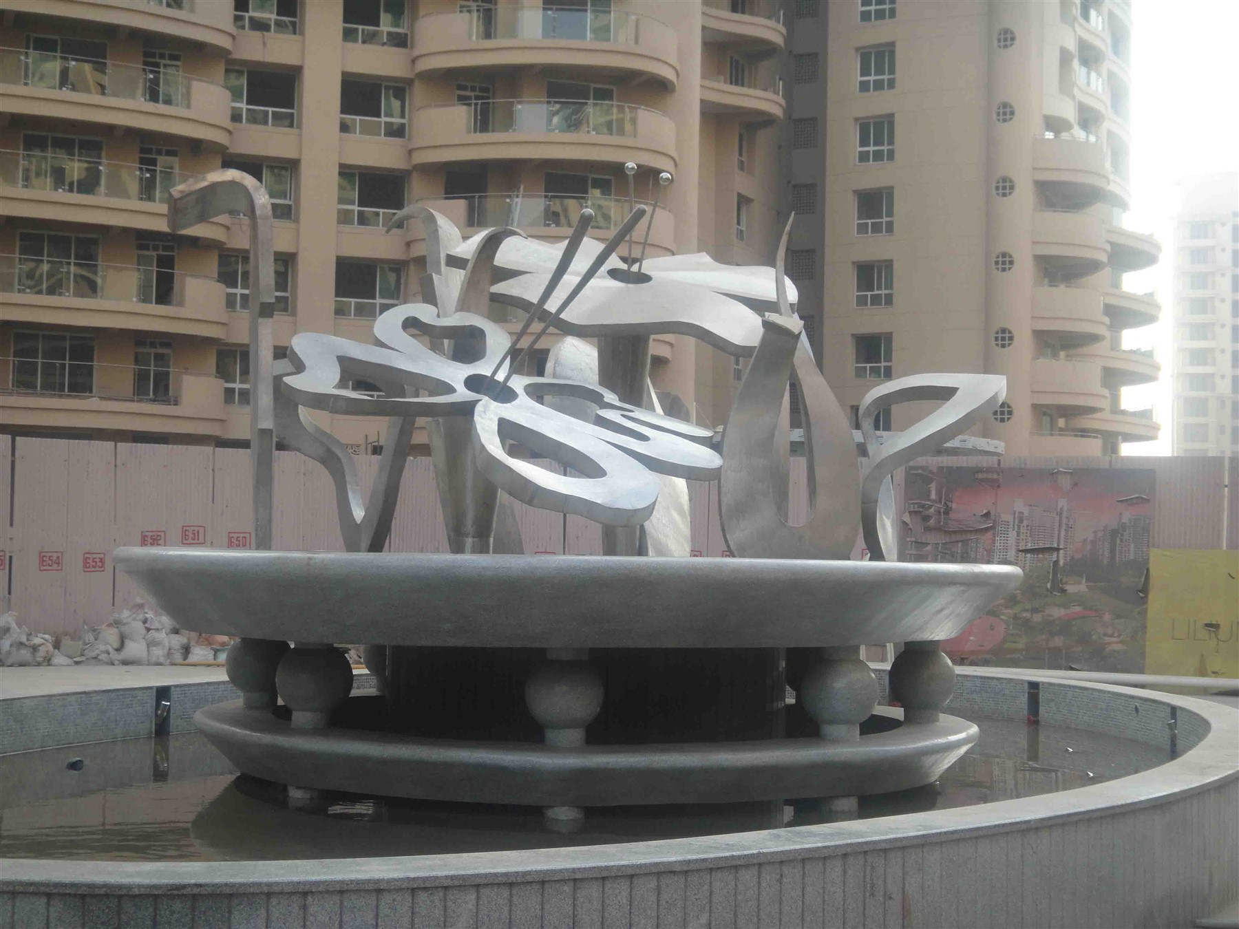 Lillium Lantana Stainless Steel fountain Sculpture